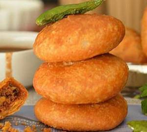 Khasta Kachori with Aalloo Sabji
