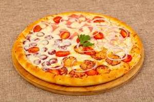 Onion Tomato Pizza