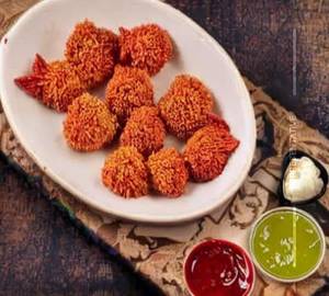 Achari Chese Momos