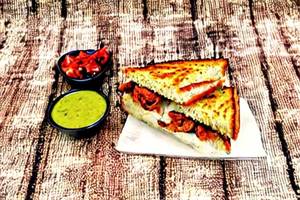 Chicken chilli cheese grilled sandwich