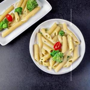 White Sauce Pasta [Veg]