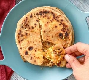 Paneer Pyaaz Paratha