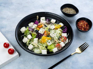 Roasted Peppers And Tofu Salad