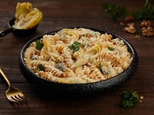 Mixed Cheese Sauce Fusili Pasta