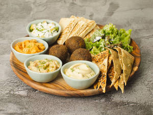 Beiruti Mezze Platter
