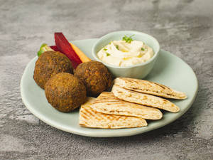 Hummus and Falafel Pita Pockets