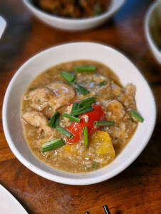 Sliced Chicken In Pepper Garlic Sauce