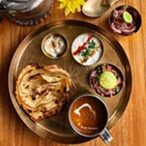 Dum Ki Kali Dal With Churra Paratha
