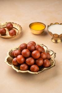Angoor Jamoon