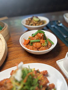 STIR FRIED MUSHROOM IN CHILLY GARLIC