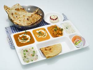 Veg Deluxe Thali