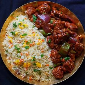 Fry Rice With 5 Pcs Chilli Chicken