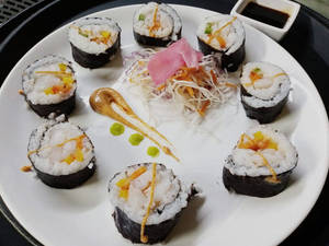 Chicken Maki Shushi (8 Pcs)