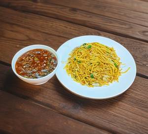 Chicken  manchurian noodles