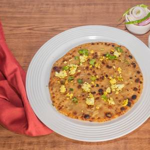 Paneer Paratha With Curd [2 Pieces]