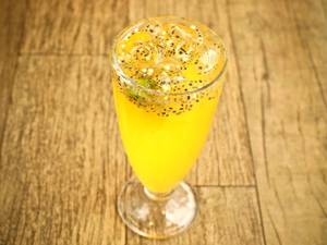 Passion Fruit Mojito  