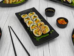 Spicy Chicken Kimbap (10 Pcs)