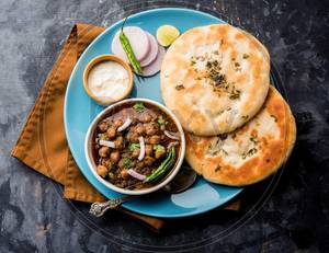 Chana Kulcha (3 Pcs)