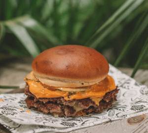 Double Cheesy Beef Burger (Big Patty)     