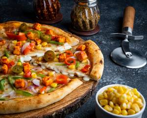 Paneer Zingy Spicy Pizza