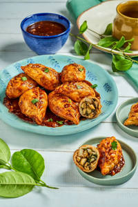 Exotic Vegetables Wok On Fire Tossed Momo - 3 Pcs