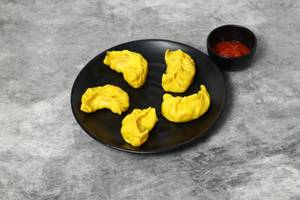 Corn and Cheese Momos