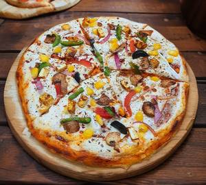Mexican Pizza - Veg Overloaded Cheese Pizza.