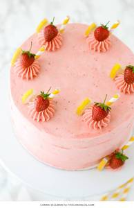 Strawberry Cake [500 Grams]