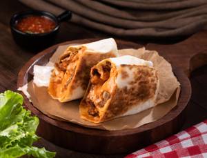 Cheesy fried chicken wrap (190 gms)