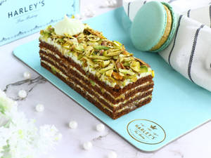 Pistachio Delight Crocante Medovik With Macaron