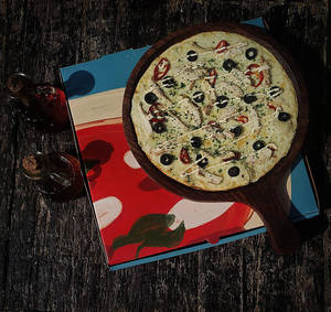 Chalk & Cheese Thin Crust Pizza