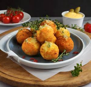 Cheese Balls [8 Pieces]
