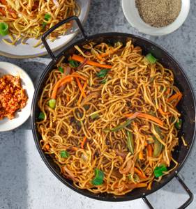 Veg Noodles Fried Rice