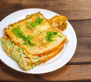 Bread omelette