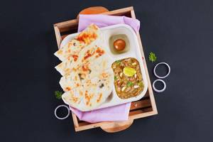 Special Chicken Haleem with Kulcha Lunchbox