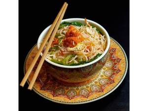Hakkah Noodles Chicken