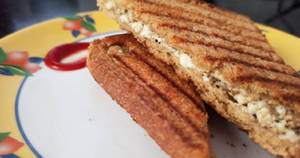 Cheesy Paneer Club Grilled Sandwich