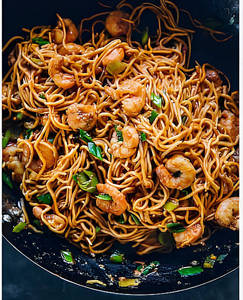Schezwan Prawns Noodles