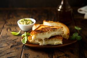 Grilled Cheese Sandwich (2Pcs)