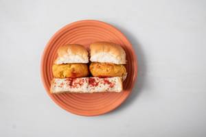 Vada Pav With Ghati Masala