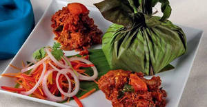 Chicken Kizhi Parotta.