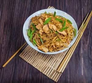Chicken Hong kong Fried Noodles