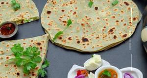 Aloo Cheese Paratha