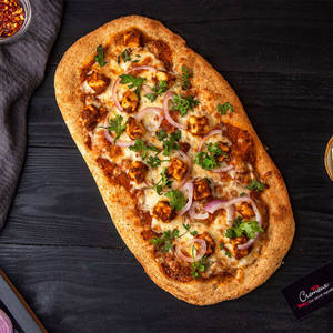Paneer Makhani, Onion and Coriander Thin Crust Pizza