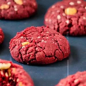 Redvelvet Cashew Cookies