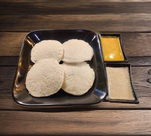 Idli (4 Pcs)