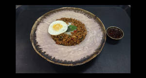 Kapao Khai - Chicken Thai Dish - Chef Special