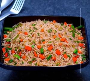 Schezwan Chicken Fried Rice (Spicy)