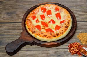 Tomato Pizza (medium)