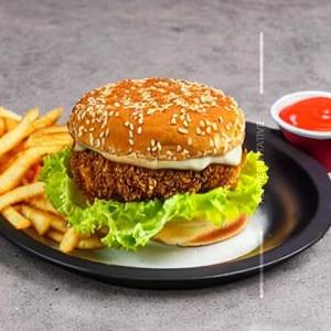 Cheesey Creamy Fried Chicken Burger